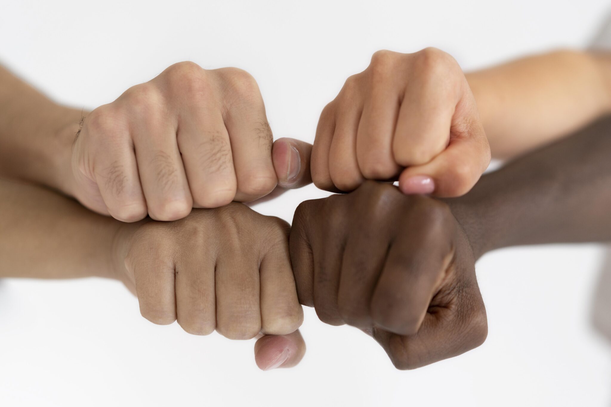 Racismo institucional: o que é e como enfrentá-lo na prática